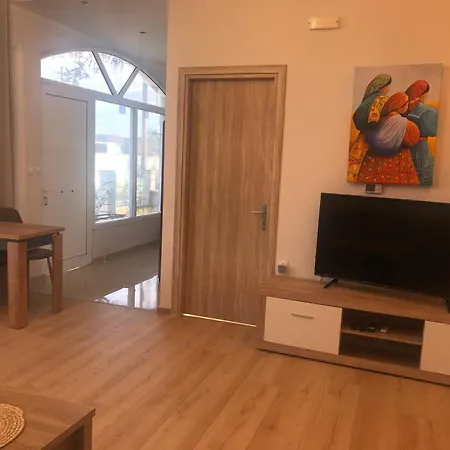 The Sunny αριδαια-λουτρά ποζαρ Apartament *